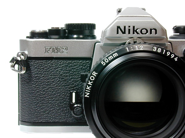 カメラ フィルムカメラ Nikon NewFM2 －フィルムを通せば